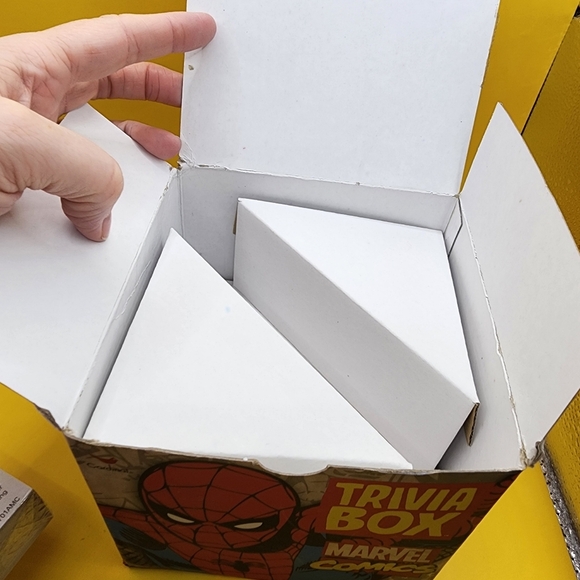 Marvel Comics Trivia Card Game - Opened, New - Picture 7 of 7